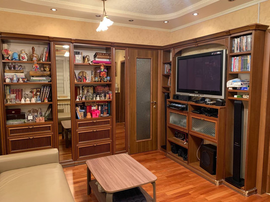 Продам трехкомнатную (3-комн.) квартиру, Сизова пр-кт, 12ак1, Санкт-Петербург г