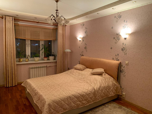 Продам трехкомнатную (3-комн.) квартиру, Сизова пр-кт, 12ак1, Санкт-Петербург г