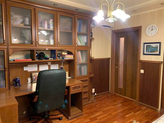 Продам трехкомнатную (3-комн.) квартиру, Сизова пр-кт, 12ак1, Санкт-Петербург г