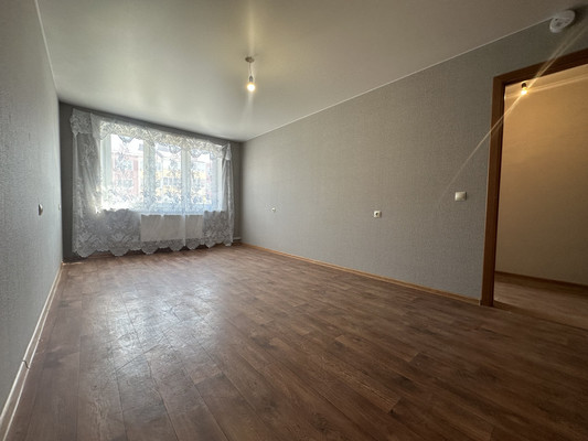 Продам однокомнатную (1-комн.) квартиру, Гагарина ул, 318к2, Кропоткин г