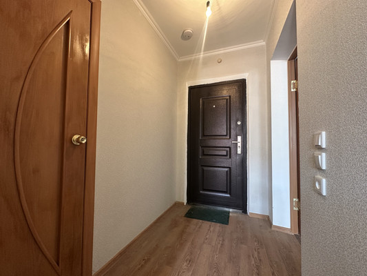 Продам однокомнатную (1-комн.) квартиру, Гагарина ул, 318к2, Кропоткин г