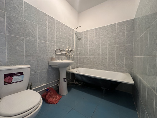 Продам однокомнатную (1-комн.) квартиру, Гагарина ул, 318к2, Кропоткин г