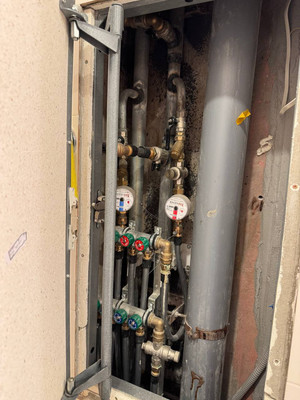 Продам трехкомнатную (3-комн.) квартиру, Солнцевский пр-кт, 9к2, Москва г