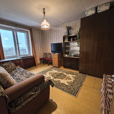 Продам трехкомнатную (3-комн.) квартиру, Смольная ул, 19к2, Москва г