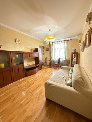 Продам двухкомнатную (2-комн.) квартиру, Трофимова ул, 31, Москва г