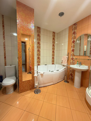 Продам двухкомнатную (2-комн.) квартиру, Трофимова ул, 31, Москва г