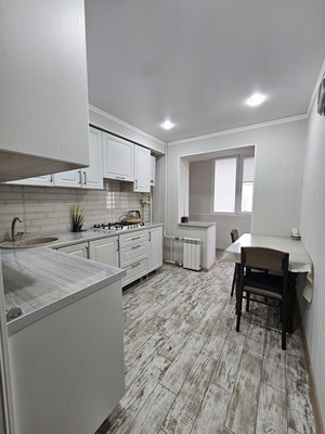 Продам трехкомнатную (3-комн.) квартиру, Самотечная ул, 35, Нальчик г