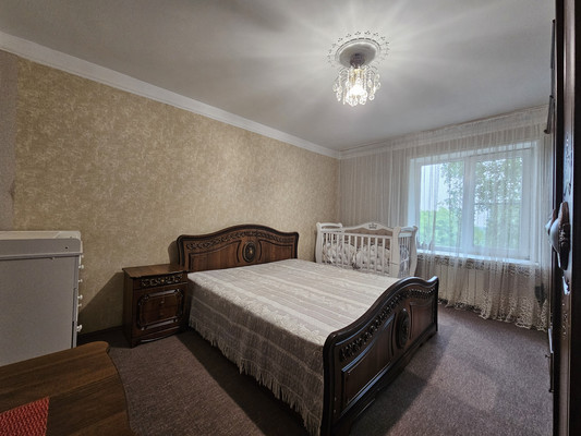 Продам трехкомнатную (3-комн.) квартиру, Самотечная ул, 35, Нальчик г