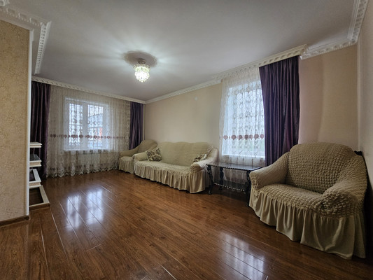 Продам трехкомнатную (3-комн.) квартиру, Самотечная ул, 35, Нальчик г