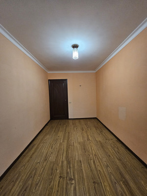 Продам трехкомнатную (3-комн.) квартиру, Самотечная ул, 35, Нальчик г