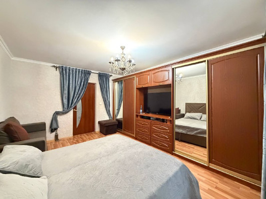 Продам трехкомнатную (3-комн.) квартиру, Самотечная ул, 26, Нальчик г