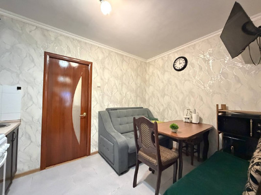 Продам трехкомнатную (3-комн.) квартиру, Самотечная ул, 26, Нальчик г