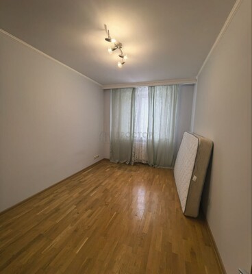 Продам двухкомнатную (2-комн.) квартиру, Пионерская ул, 34, Щелково г