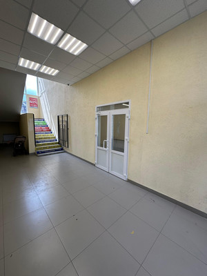 Сдам коммерческое помещение 69,5 м2, 2-я Старо-Аракчинская ул, 33ак1, Казань г