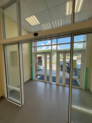 Сдам коммерческое помещение 69,5 м2, 2-я Старо-Аракчинская ул, 33ак1, Казань г