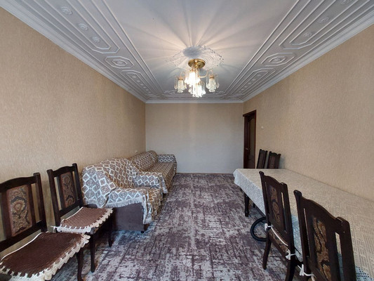 Продам трехкомнатную (3-комн.) квартиру, Тырныаузский проезд, 3, Нальчик г