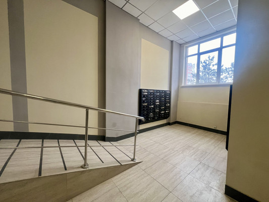 Продам трехкомнатную (3-комн.) квартиру, Интернациональная ул, 20, Рязань г