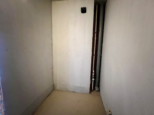 Продам трехкомнатную (3-комн.) квартиру, Интернациональная ул, 20, Рязань г