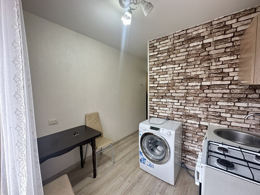 Сдам однокомнатную (1-комн.) квартиру, Ватутина ул, 24, Нальчик г