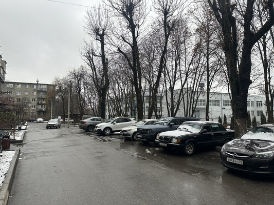 Сдам однокомнатную (1-комн.) квартиру, Ватутина ул, 24, Нальчик г