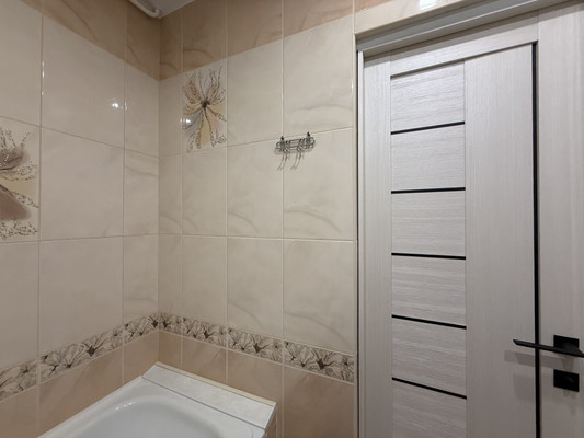 Продам однокомнатную (1-комн.) квартиру, Шполянской ул, 12ка, Симферополь г