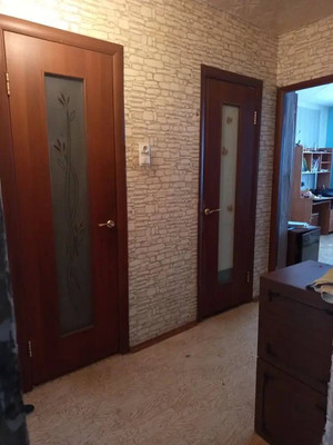 Продам трехкомнатную (3-комн.) квартиру, Урицкого ул, 65, Белоомут рп