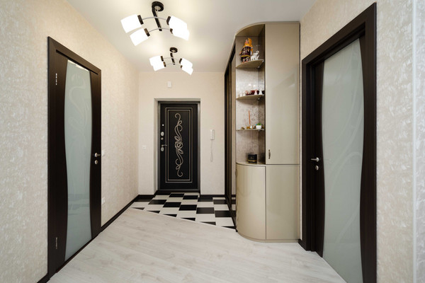 Продам двухкомнатную (2-комн.) квартиру, Ленина ул, 117, Ханты-Мансийск г