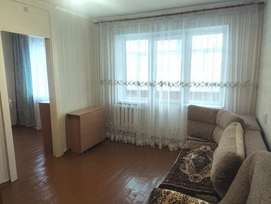 Продам двухкомнатную (2-комн.) квартиру, Космонавтов ул, 8, Казань г