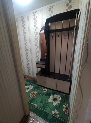 Продам двухкомнатную (2-комн.) квартиру, Космонавтов ул, 8, Казань г