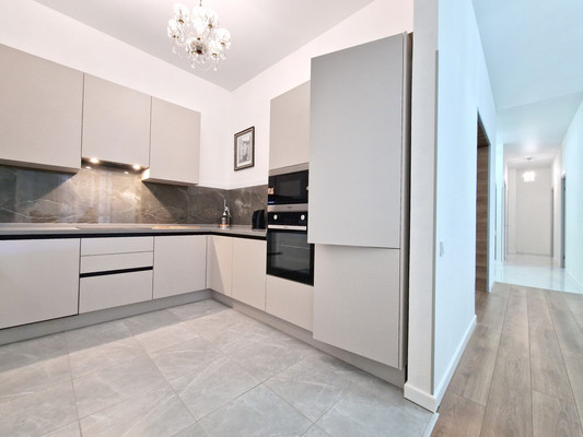 Сдам трехкомнатную (3-комн.) квартиру, Новоалексеевская ул, 22к2, Москва г