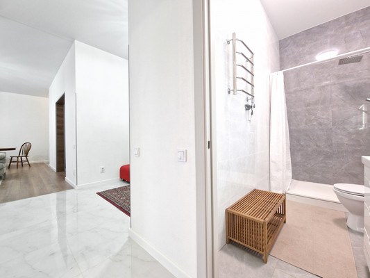 Сдам трехкомнатную (3-комн.) квартиру, Новоалексеевская ул, 22к2, Москва г