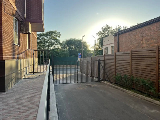 Продам однокомнатную (1-комн.) квартиру, Автобусный пер, 2, Ростов-на-Дону г