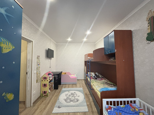 Продам трехкомнатную (3-комн.) квартиру, Профессора Камая ул, 12, Казань г