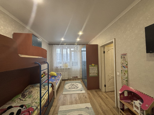 Продам трехкомнатную (3-комн.) квартиру, Профессора Камая ул, 12, Казань г