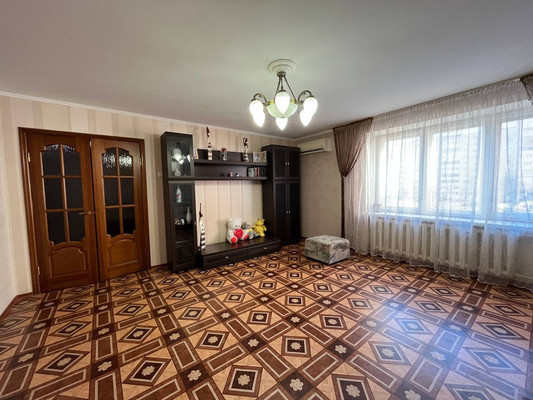 Продам двухкомнатную (2-комн.) квартиру, Ураева б-р, 3, Йошкар-Ола г