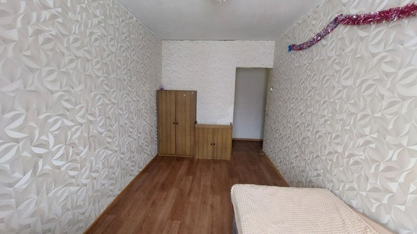 Продам двухкомнатную (2-комн.) квартиру, Мазита Гафури ул, 3, Казань г