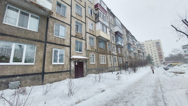 Продам двухкомнатную (2-комн.) квартиру, Мазита Гафури ул, 3, Казань г