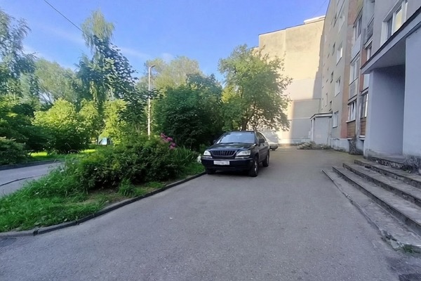 Продам трехкомнатную (3-комн.) квартиру, Батальная ул, 71, Калининград г