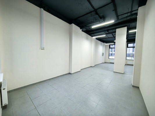 Продам торговое помещение 79,82 м2, Строителей пр-кт, , 5к1, Кудрово г