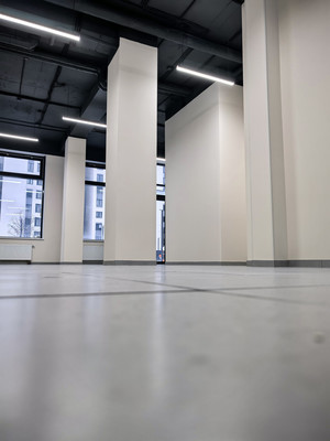 Продам торговое помещение 79,82 м2, Строителей пр-кт, , 5к1, Кудрово г