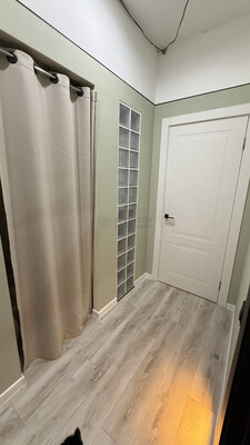 Продам двухкомнатную (2-комн.) квартиру, Лазо ул, 4к2, Москва г