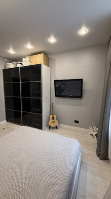 Продам двухкомнатную (2-комн.) квартиру, Лазо ул, 4к2, Москва г