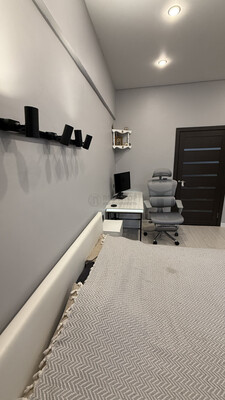 Продам двухкомнатную (2-комн.) квартиру, Лазо ул, 4к2, Москва г