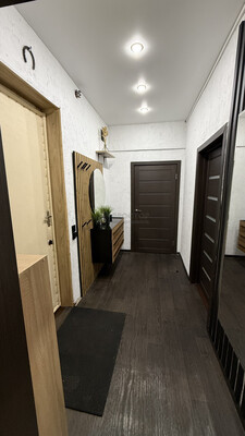 Продам двухкомнатную (2-комн.) квартиру, Лазо ул, 4к2, Москва г