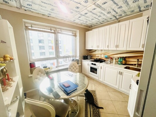 Продам двухкомнатную (2-комн.) квартиру, Александры Монаховой ул, 92к3, Коммунарка п