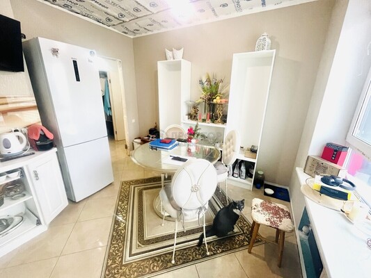 Продам двухкомнатную (2-комн.) квартиру, Александры Монаховой ул, 92к3, Коммунарка п