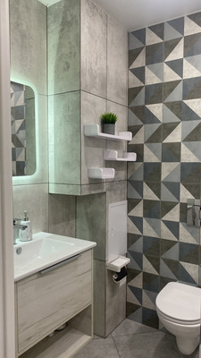 Продам однокомнатную (1-комн.) квартиру, Рощинская ул, 21к2, Екатеринбург г