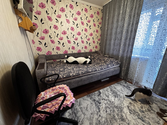 Продам трехкомнатную (3-комн.) квартиру, Деповская ул, 118, Ишим г