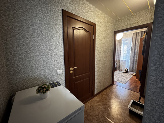 Продам трехкомнатную (3-комн.) квартиру, Деповская ул, 118, Ишим г