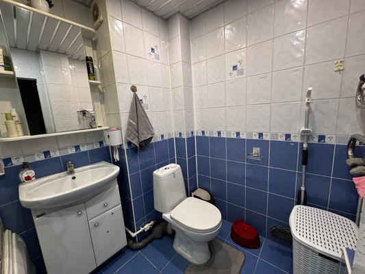 Продам трехкомнатную (3-комн.) квартиру, Деповская ул, 118, Ишим г